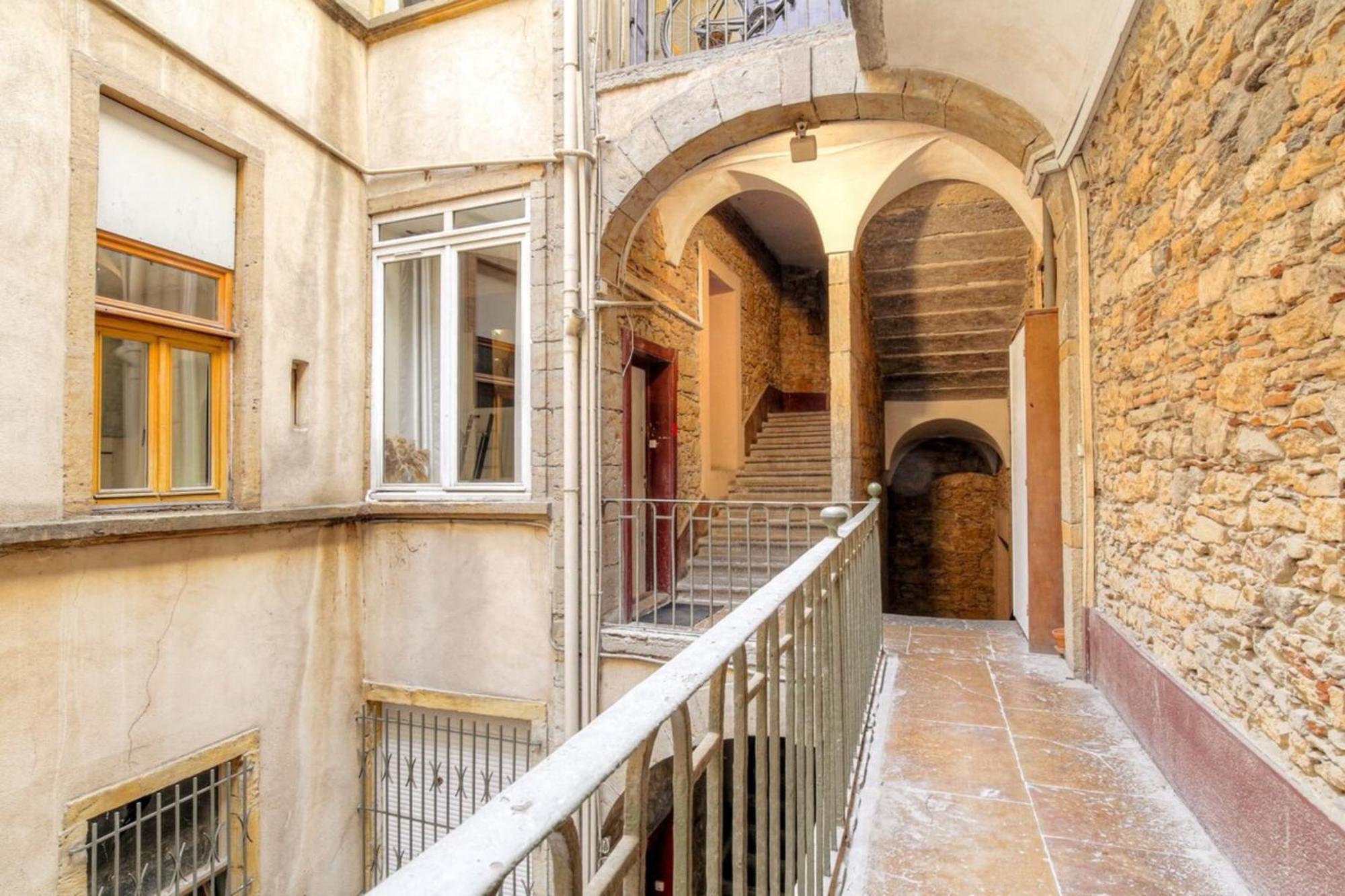 Ferienwohnung Le Raffine Avec Caractere En Hypercentre Lyon Exterior foto